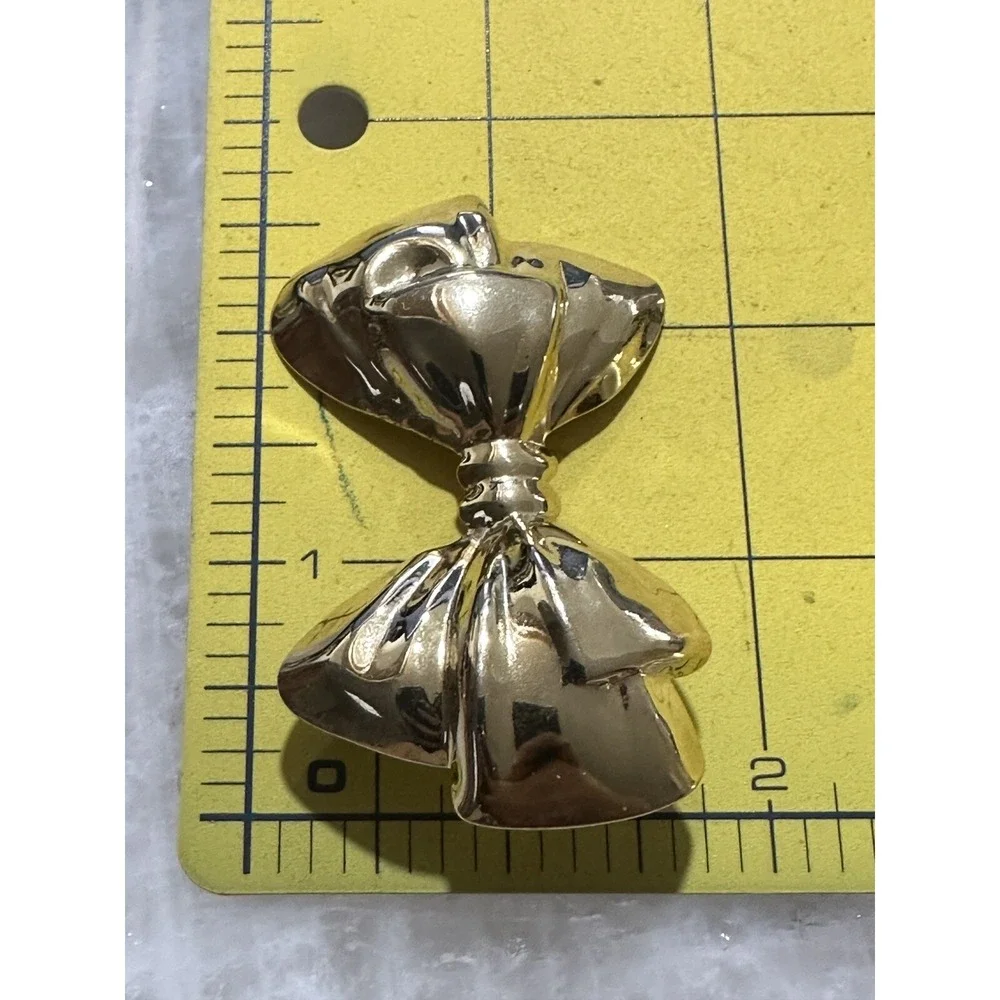 Vintage‎ Bow  Ribbon Brooch Gold Tone Dimensional  Bow Tie Brooch Large Puffy